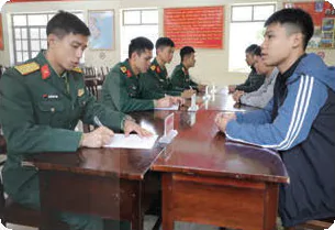 hinh-anh-bai-2-luat-nghia-vu-quan-su-va-trach-nhiem-cua-hoc-sinh-13282-1
