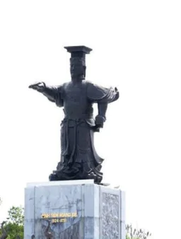 hinh-anh-ii-mot-so-nha-chinh-tri-noi-tieng-cua-viet-nam-thoi-co-trung-dai-13713-0